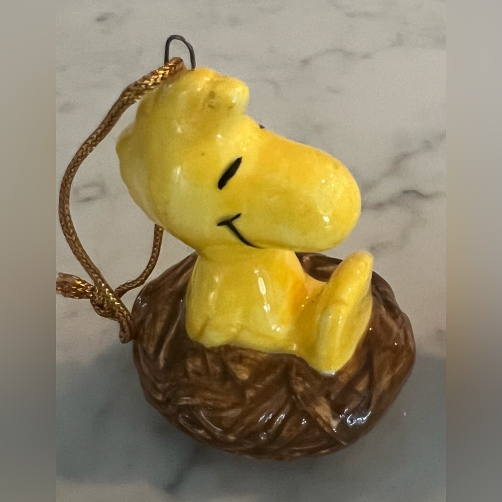 Vintage Peanuts Woodstock Sitting in a Nest Ceramic Christmas Ornament